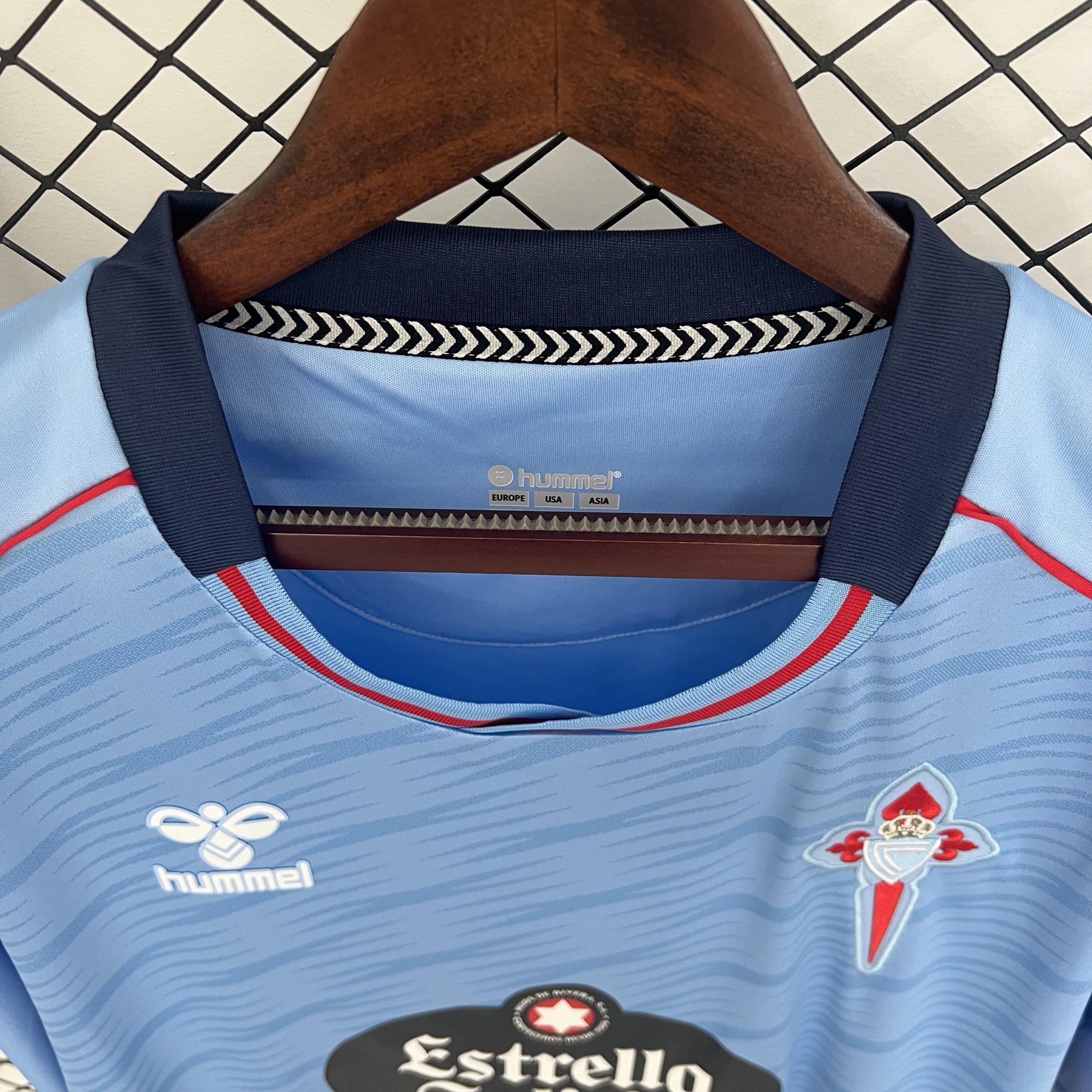 Celta de Vigo 1ª equipación 25/26 - Imagen 10