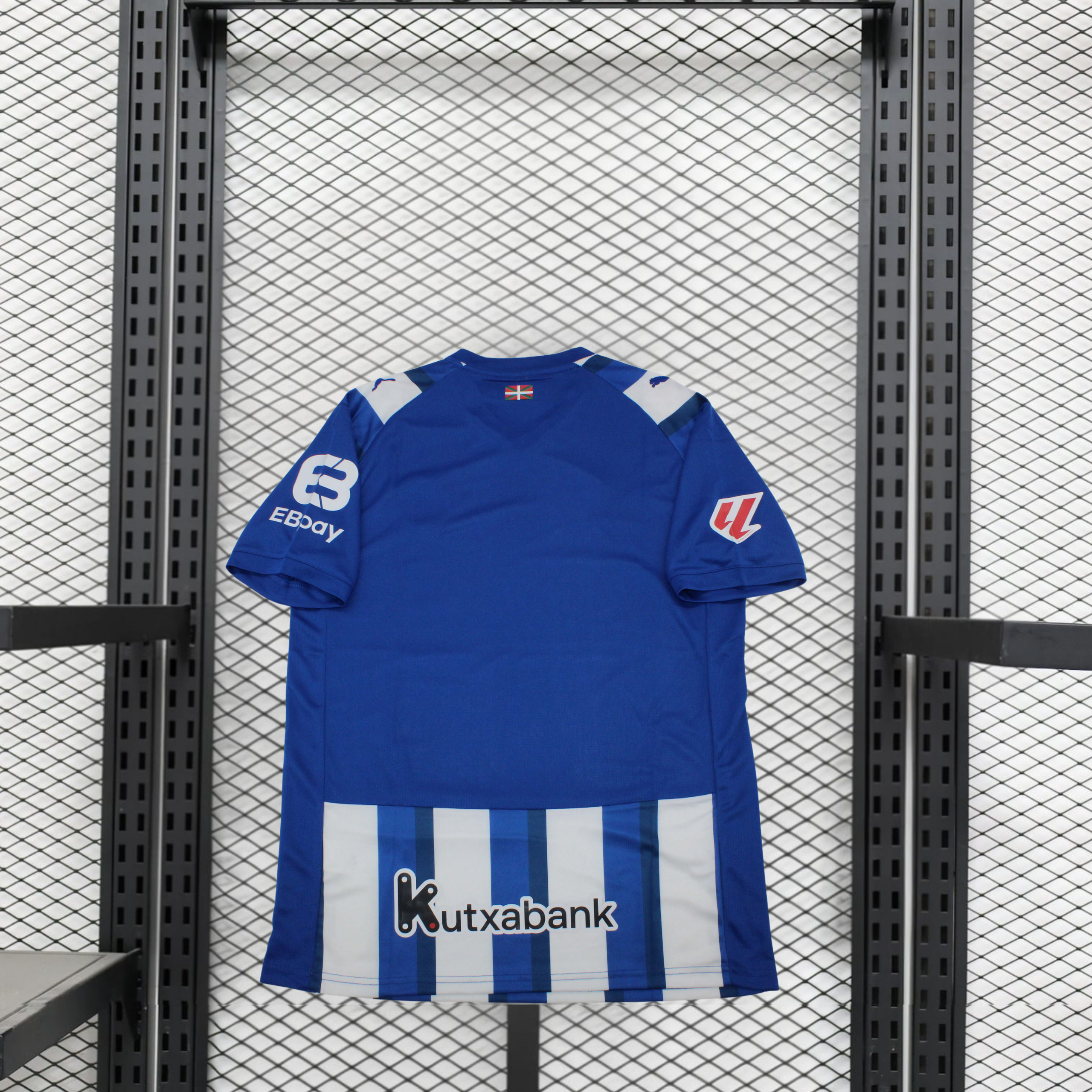 Alavés 1ª equipación 25/26 - Imagen 2