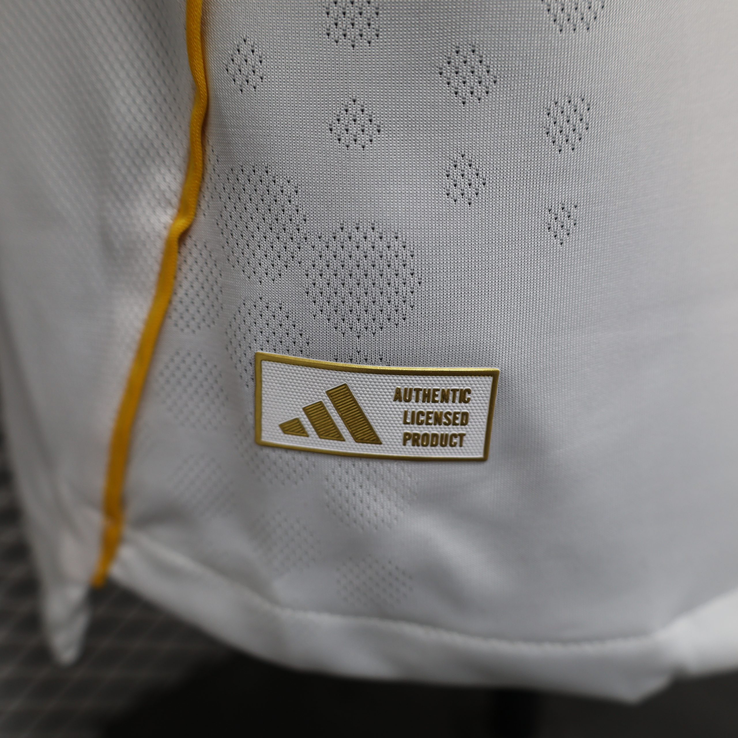 Real Madrid 1ª equipación 25/26 - Imagen 3