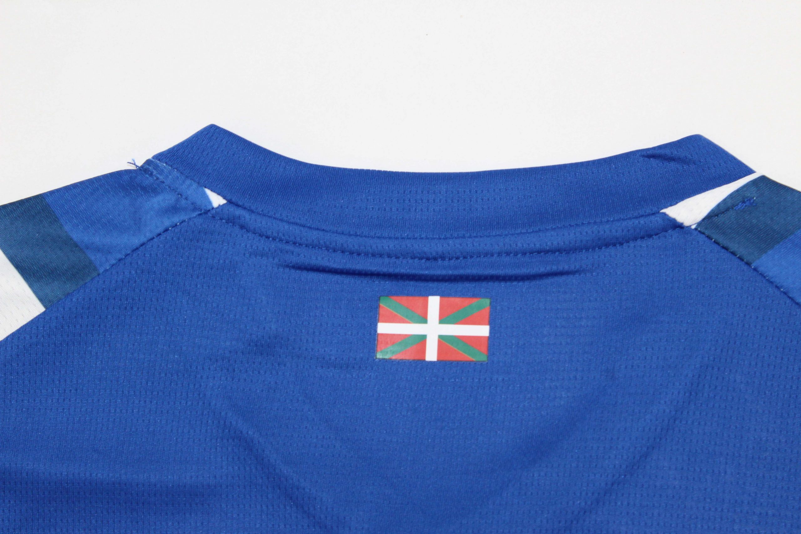 Alavés 1ª equipación 25/26 - Imagen 4