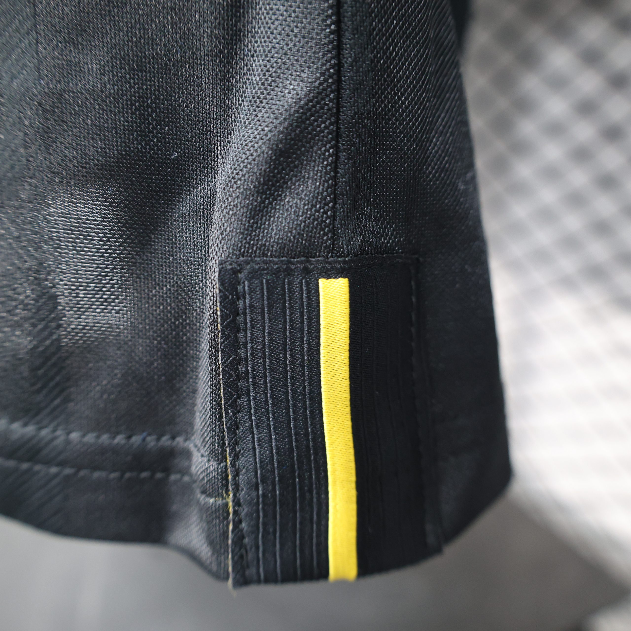 Manchester United 3ª equipación 25/26 - Imagen 5