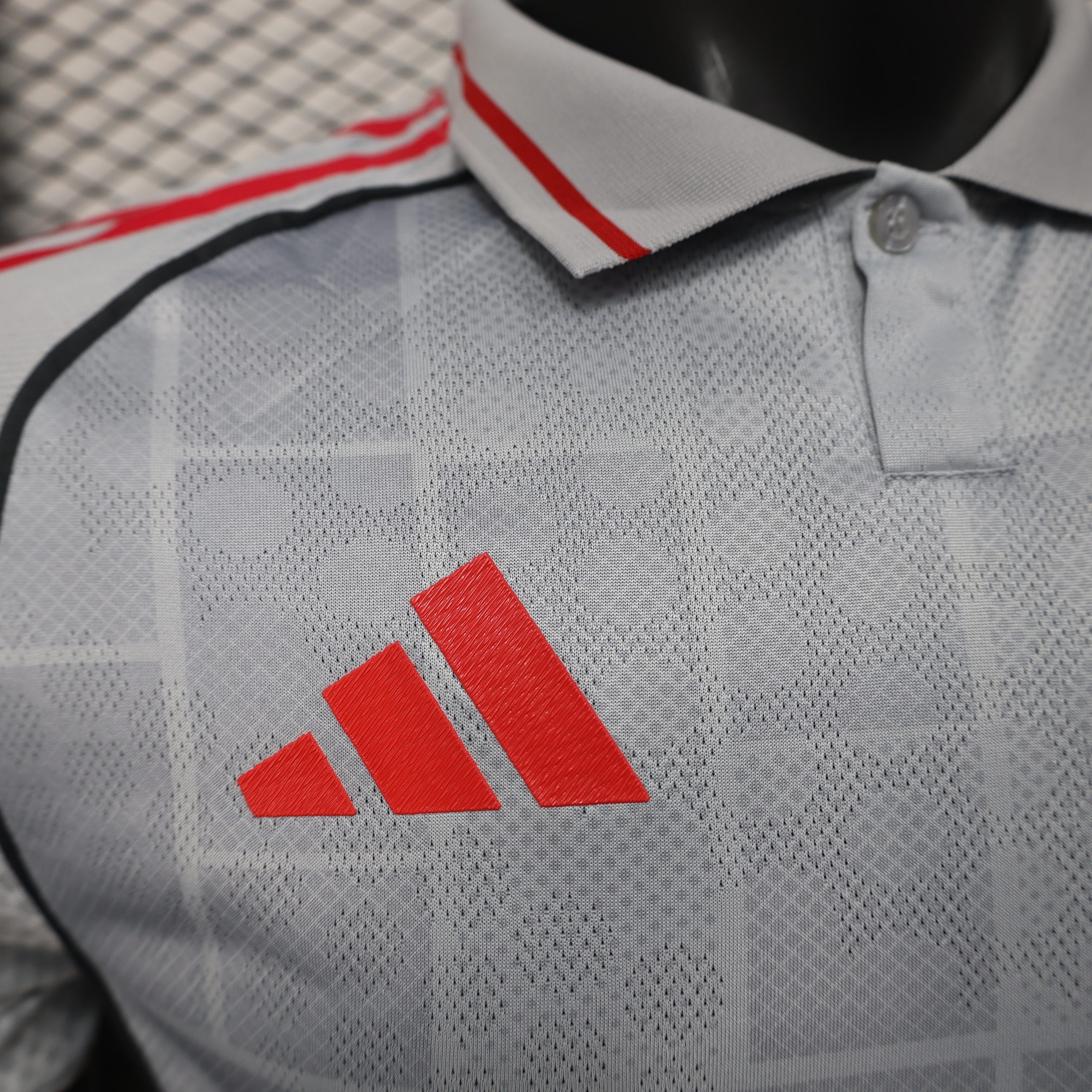 O. Lyon 3ª equipación 25/26 - Imagen 6