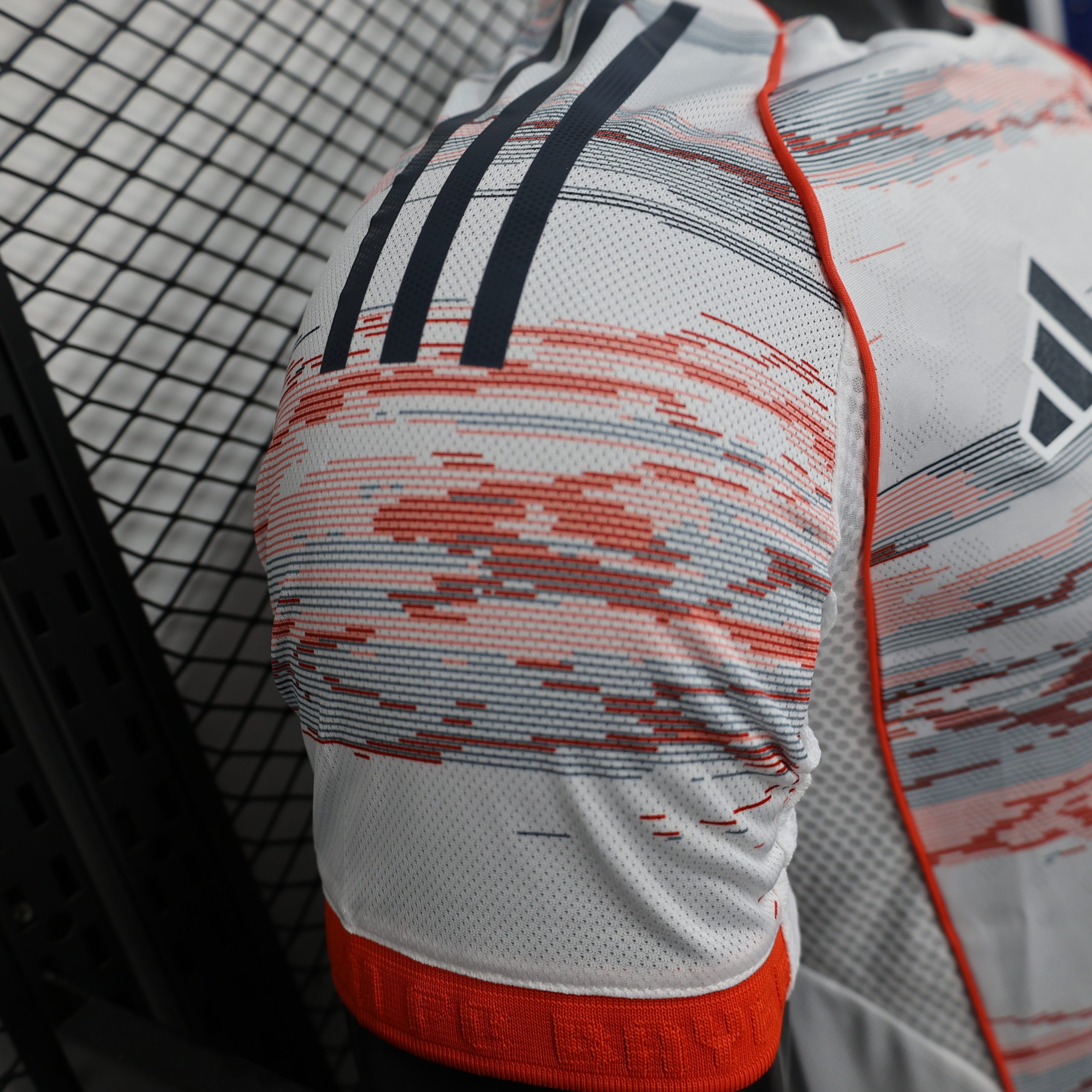 FC Bayern Múnich 2ª equipación 25/26 - Imagen 6