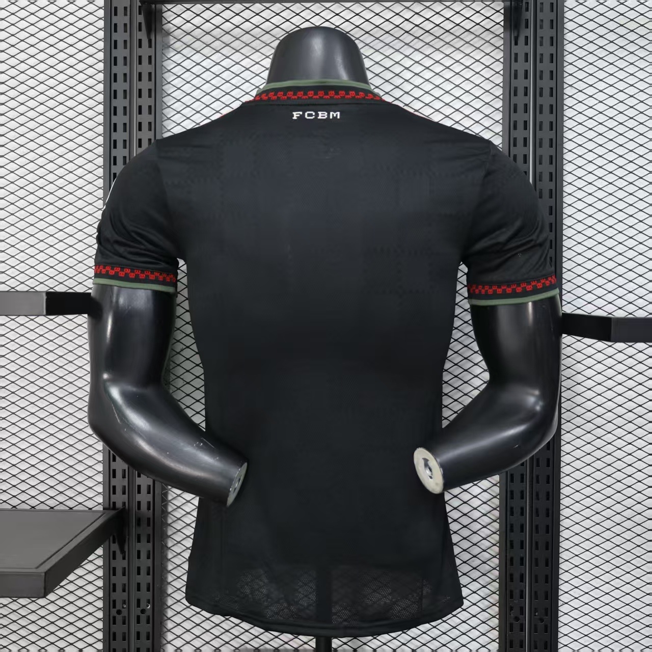 FC Bayern München 3ª equipación 25/26 - Imagen 6