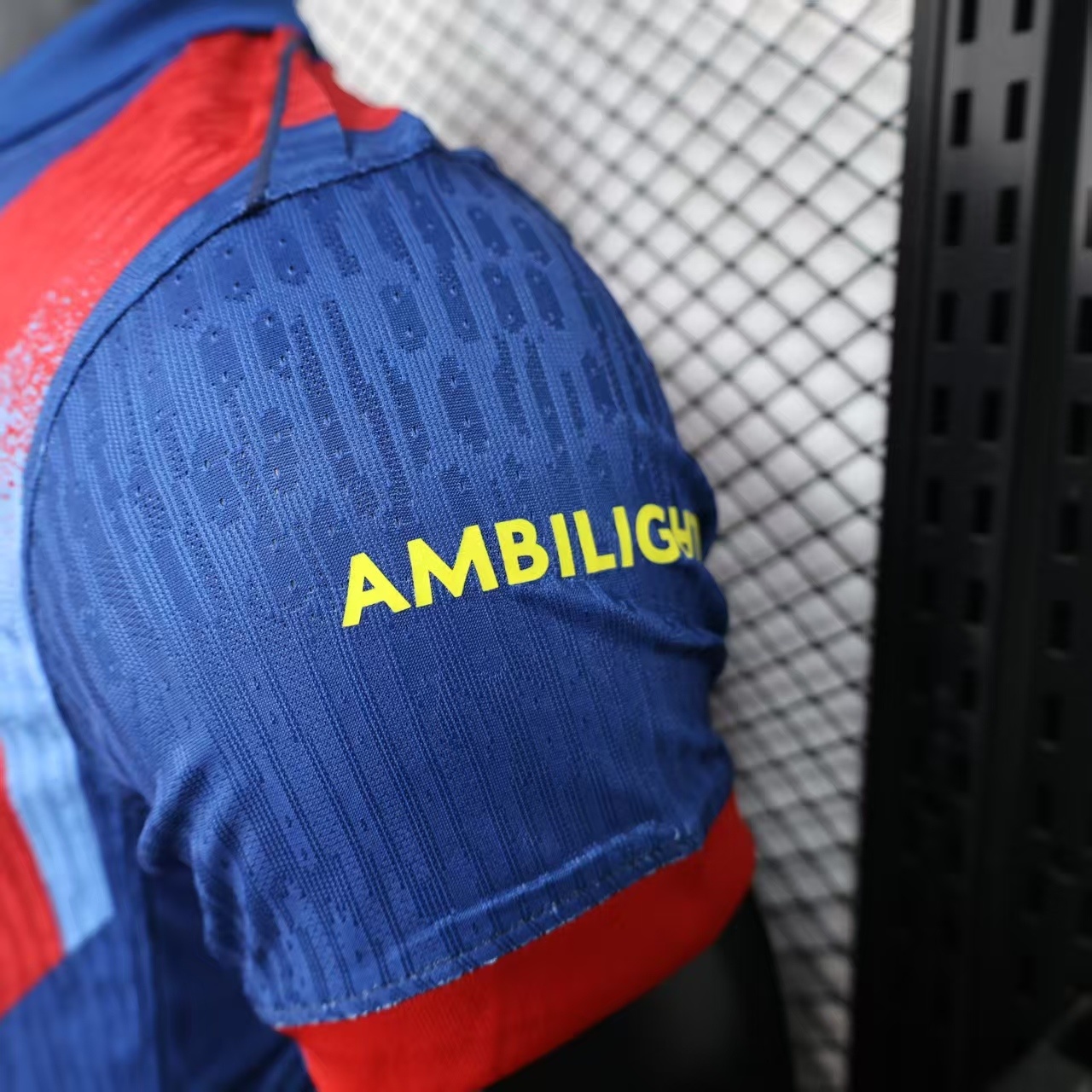 FC Barcelona 4ª equipación 25/26 - Imagen 6