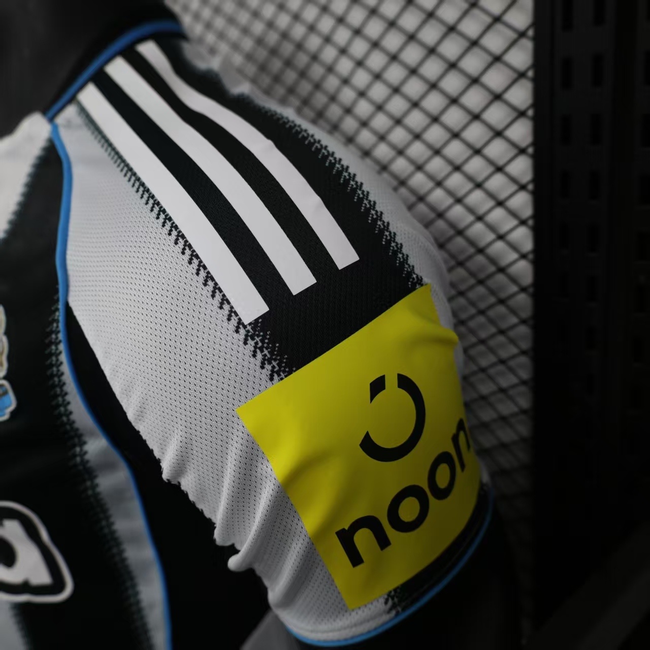 Newcastle United 1ª equipación 25/26 - Imagen 7