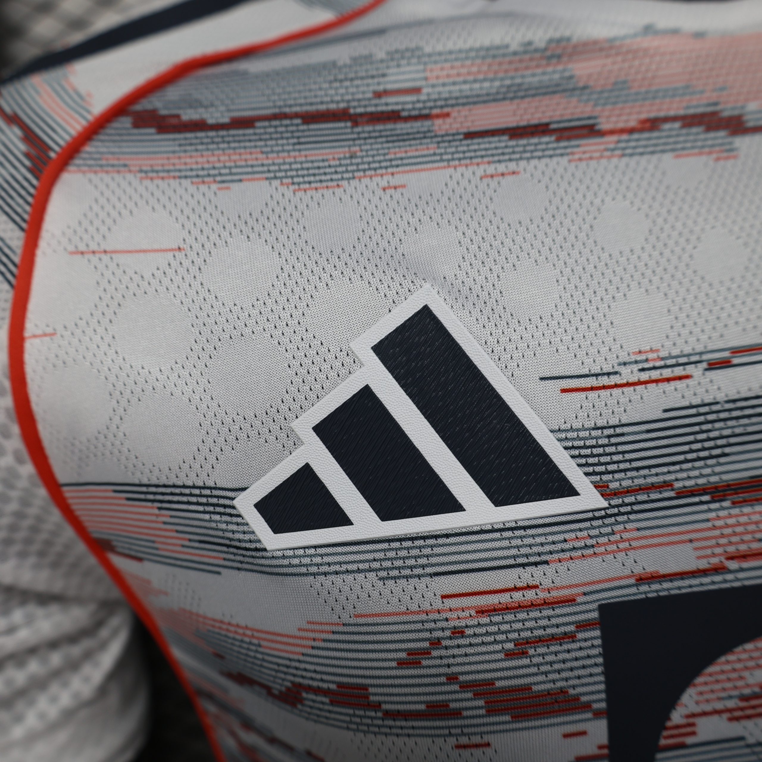 FC Bayern Múnich 2ª equipación 25/26 - Imagen 8