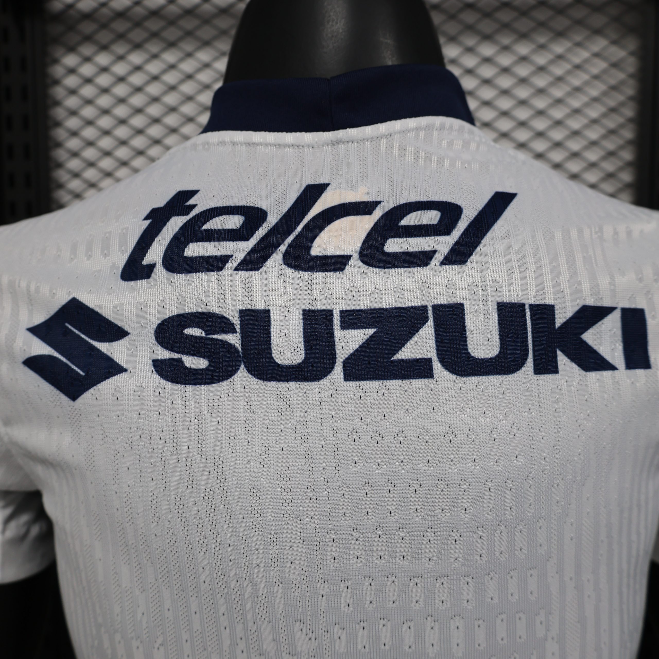 Pumas UNAM 1ª equipación 25/26 - Imagen 8