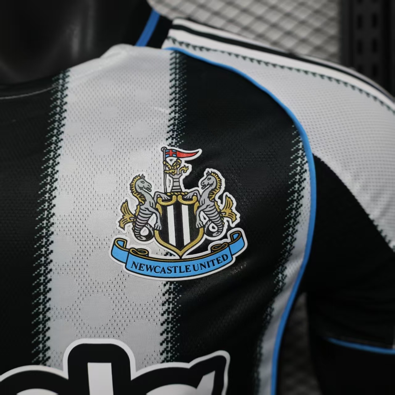 Newcastle United 1ª equipación 25/26 - Imagen 9