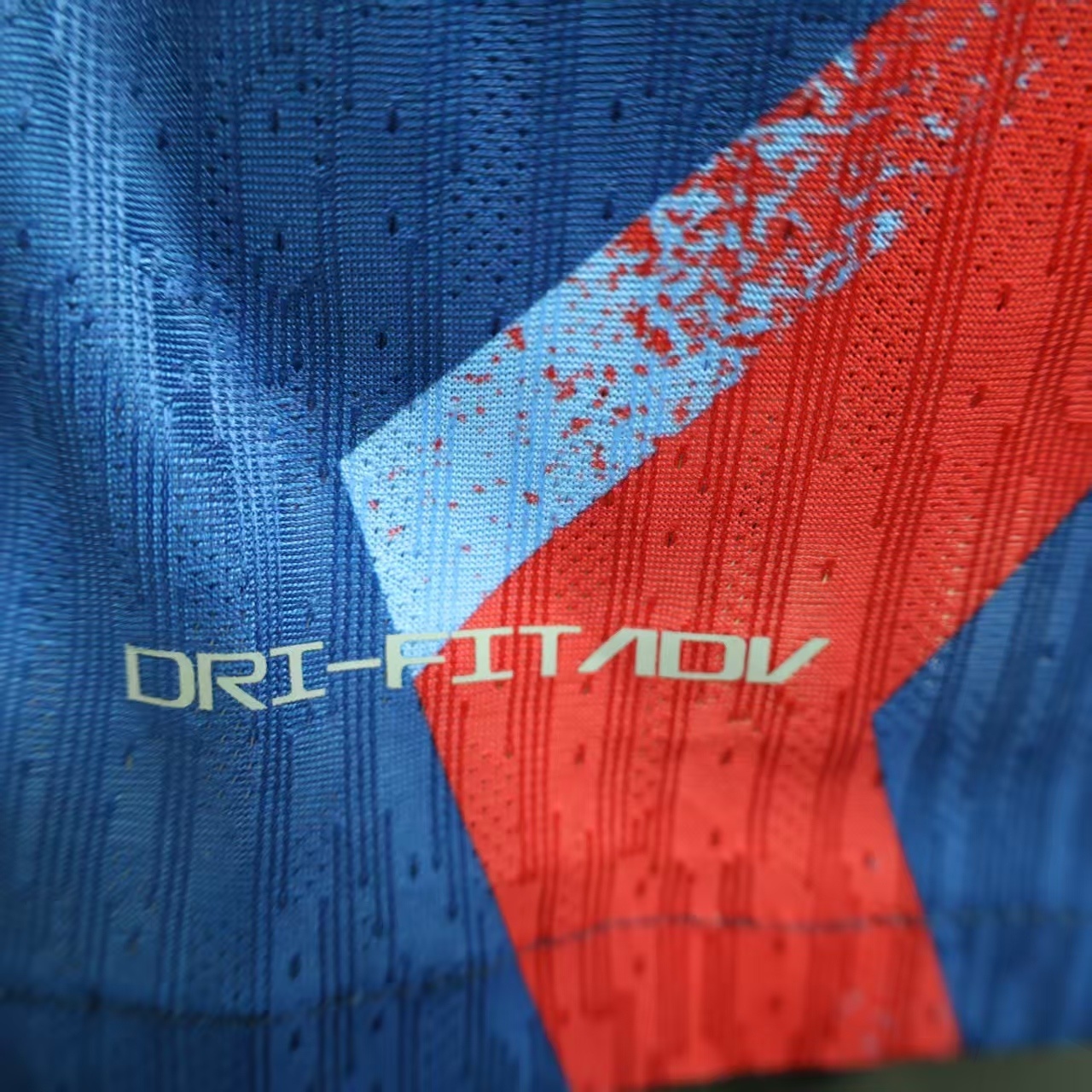 FC Barcelona 4ª equipación 25/26 - Imagen 9