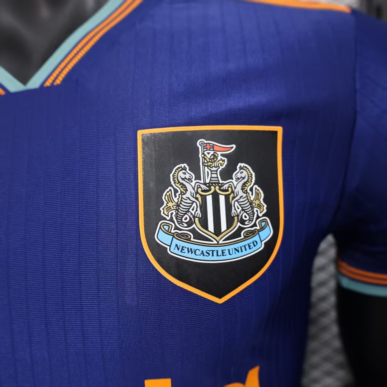 Newcastle United 3ª equipación 25/26 - Imagen 9