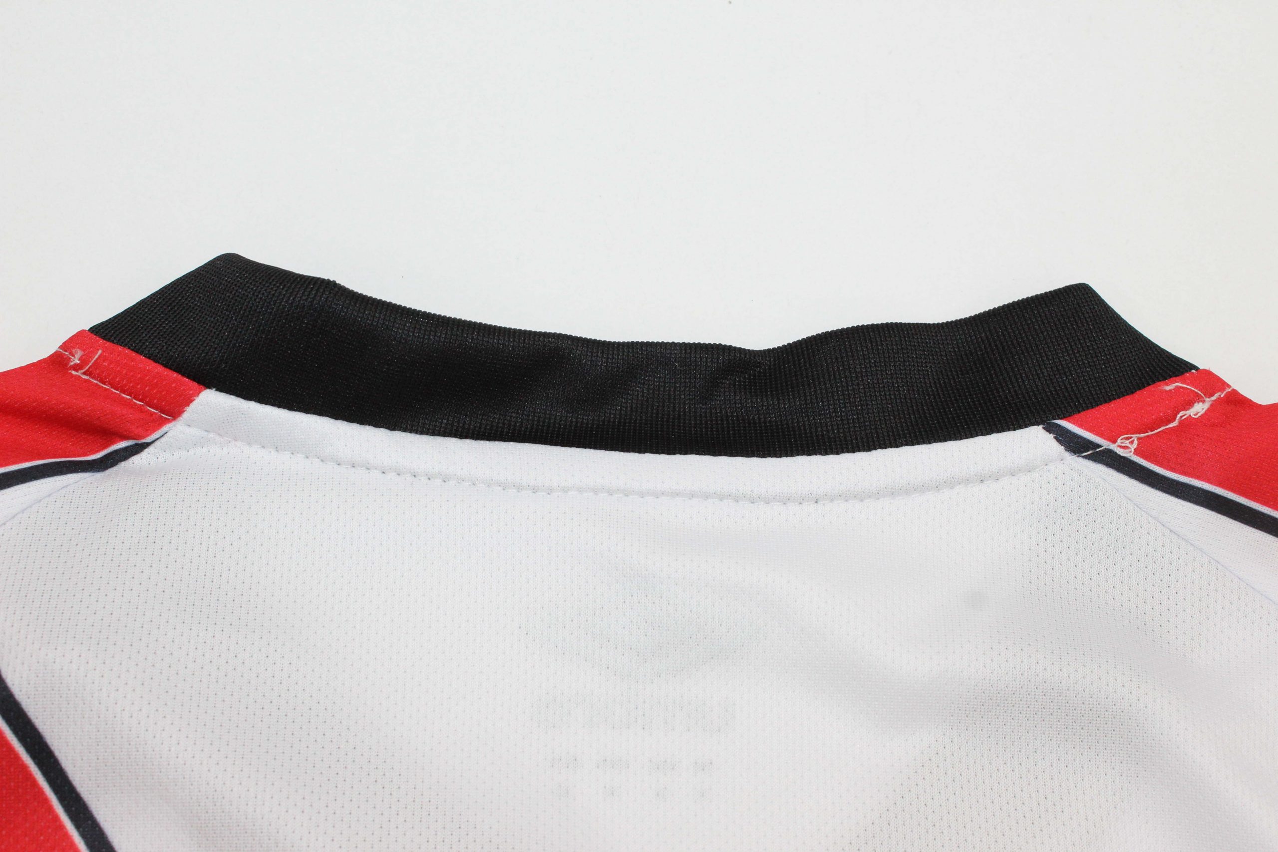 Rayo Vallecano 1ª equipación 25/26 - Imagen 10