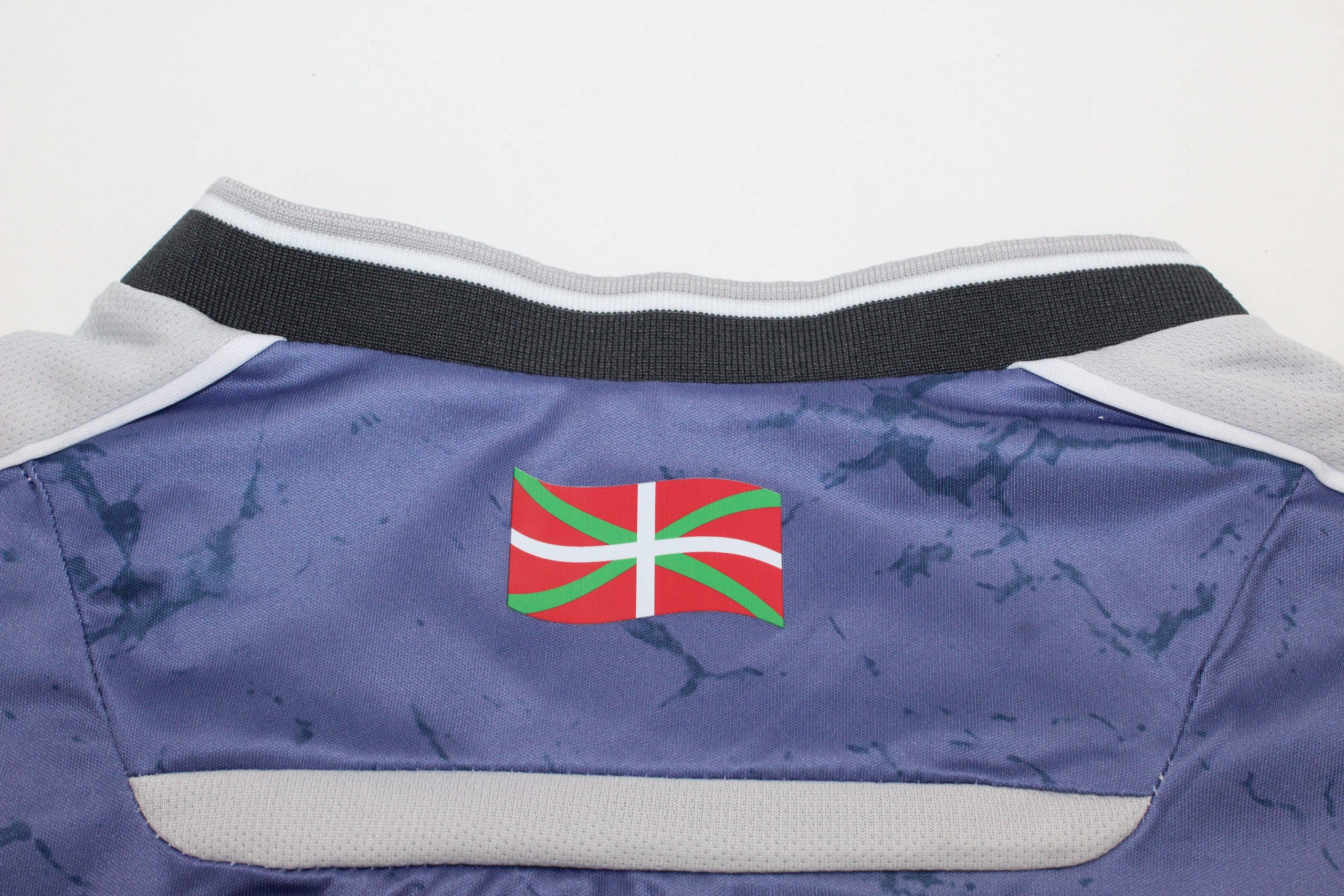 Real Sociedad 2ª equipación 25/26 - Imagen 3