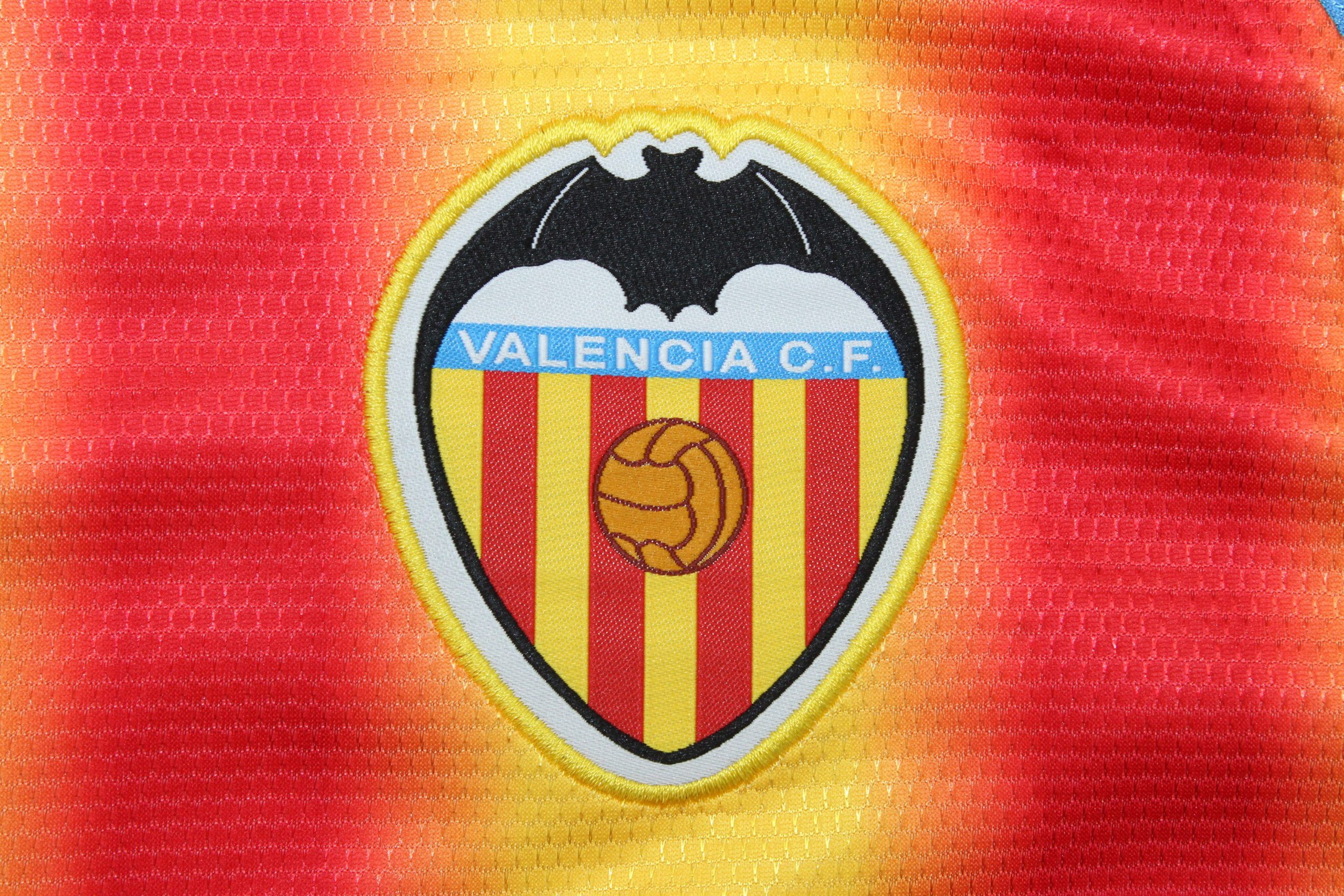Valencia FC 3ª equipación 25/26 - Imagen 6