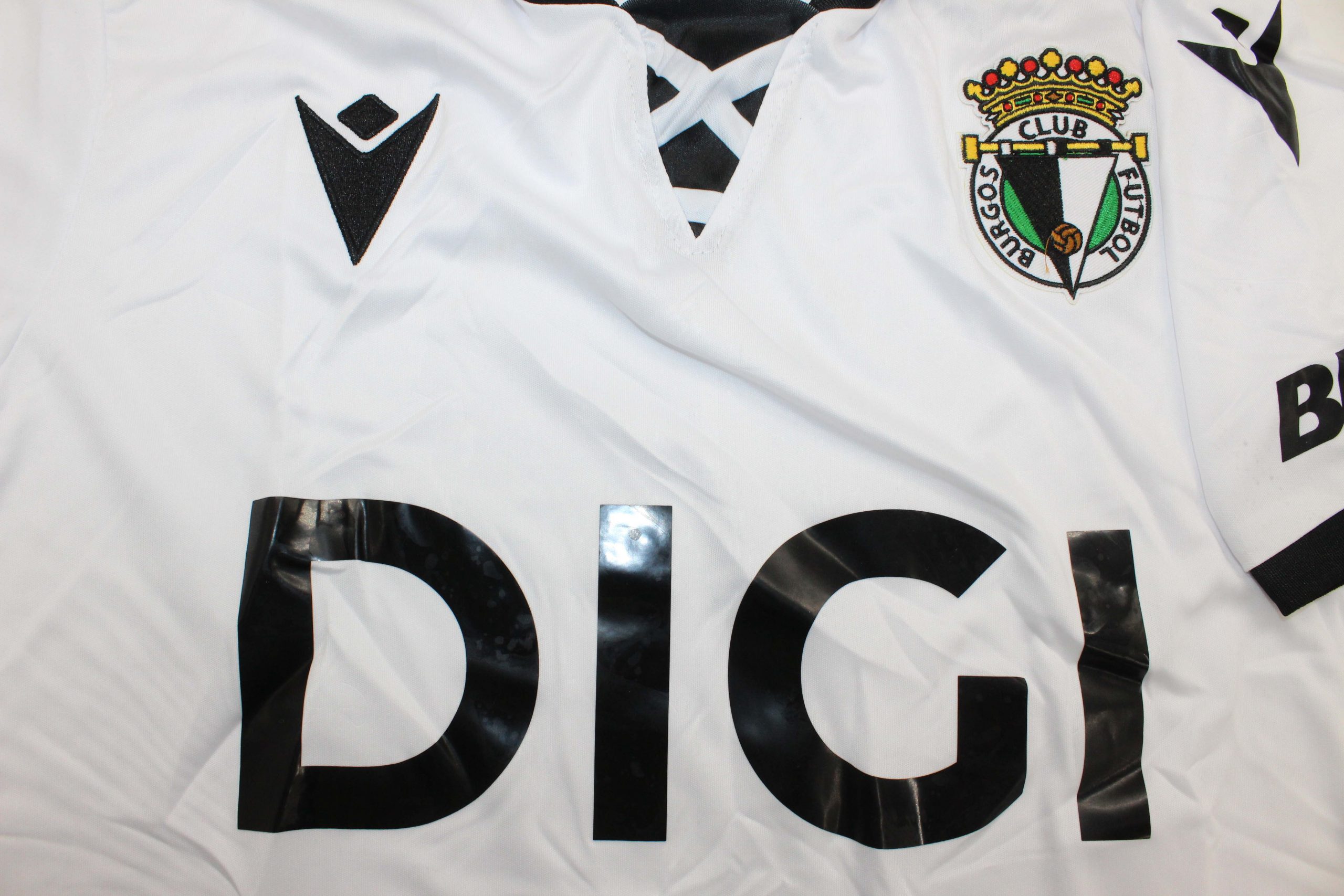 Burgos CF 1ª equipación 25/26 - Imagen 7