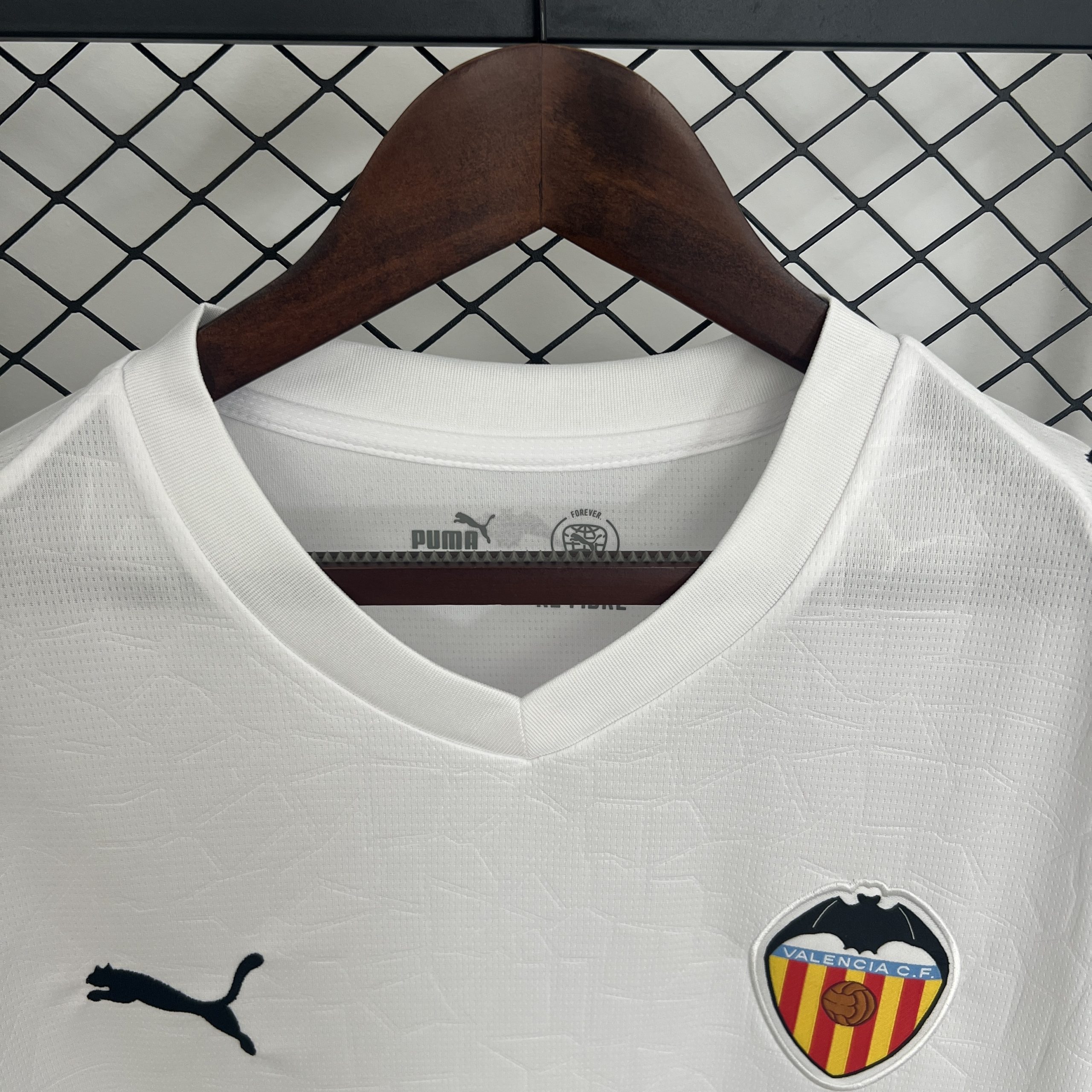 Valencia FC 1ª equipación 25/26 - Imagen 8