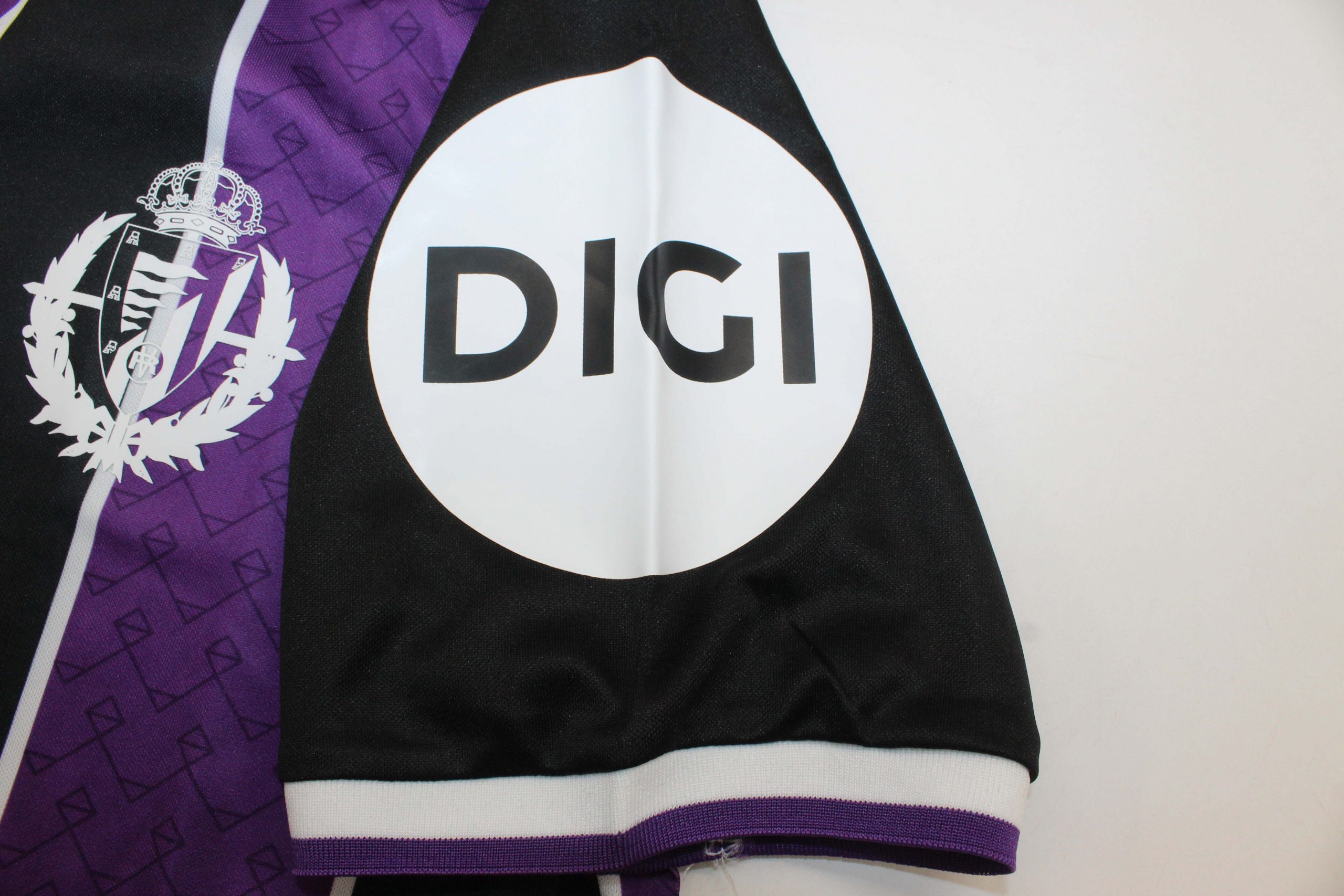 Real Valladolid 2ª equipación 25/26 - Imagen 8