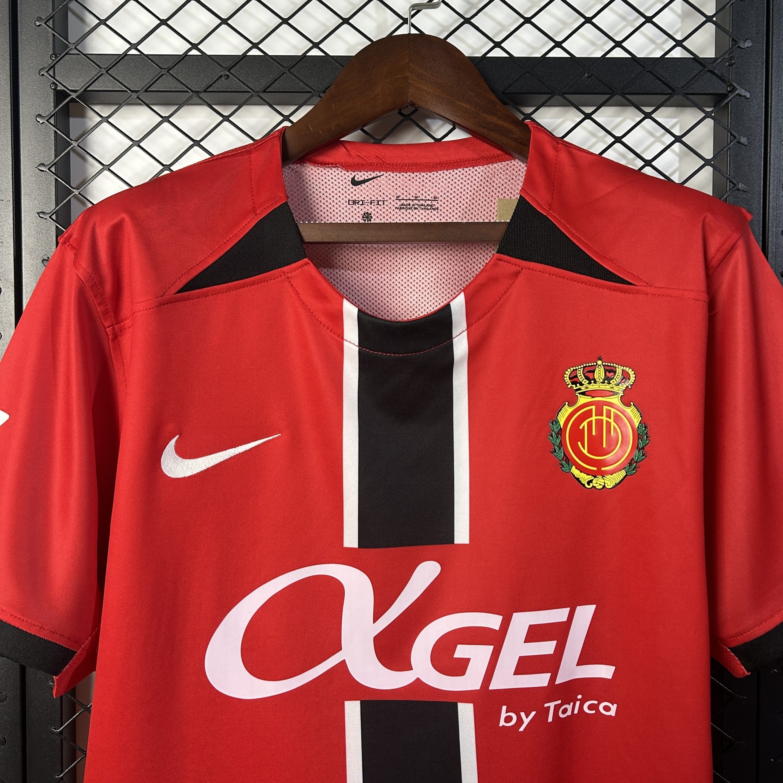 RCD Mallorca 1ª equipación 25/26 - Imagen 8